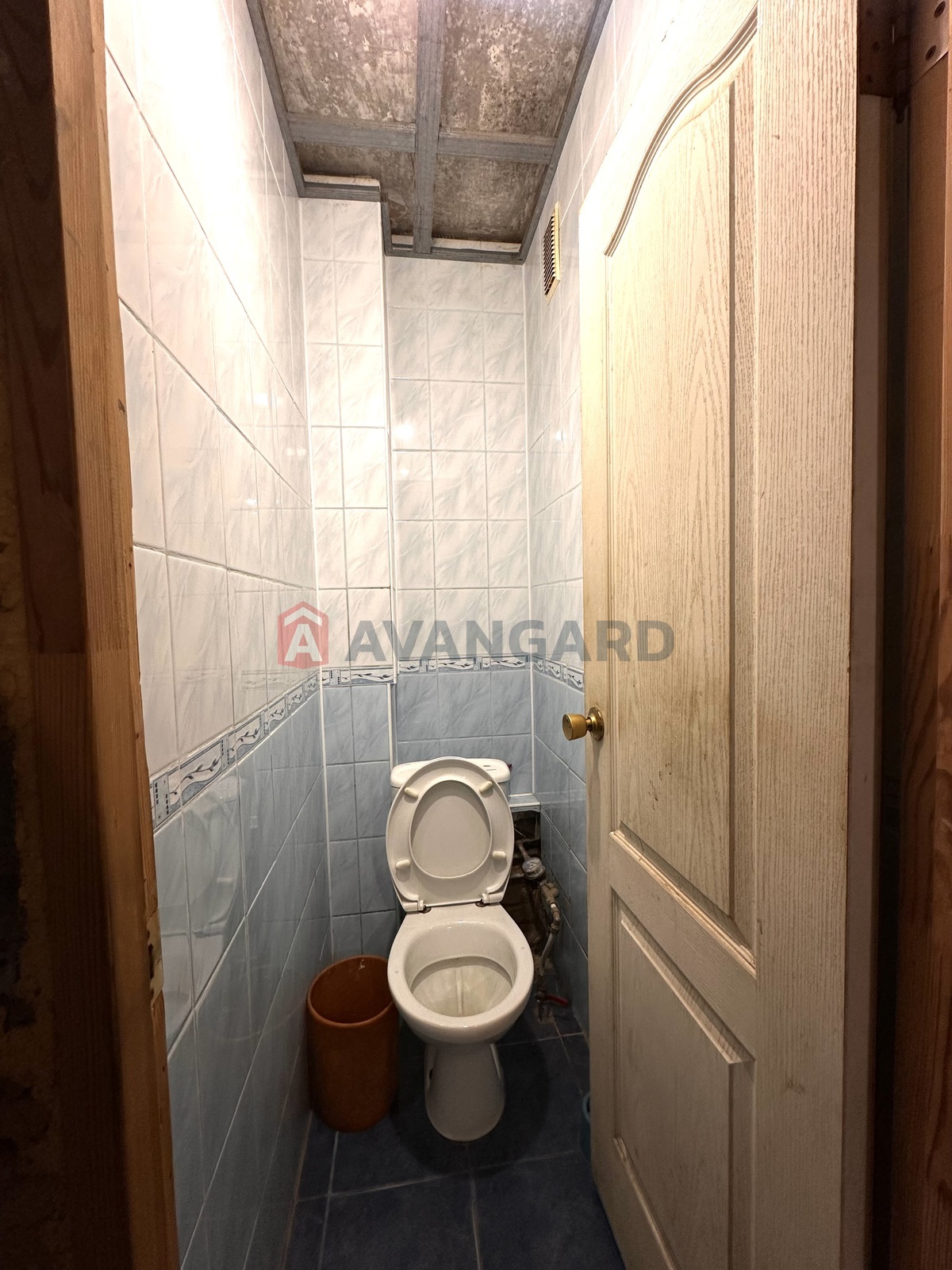 4 ��. ��������, 79,4/9,6/46,3 ��. �., 4/4 ������ ���� 5