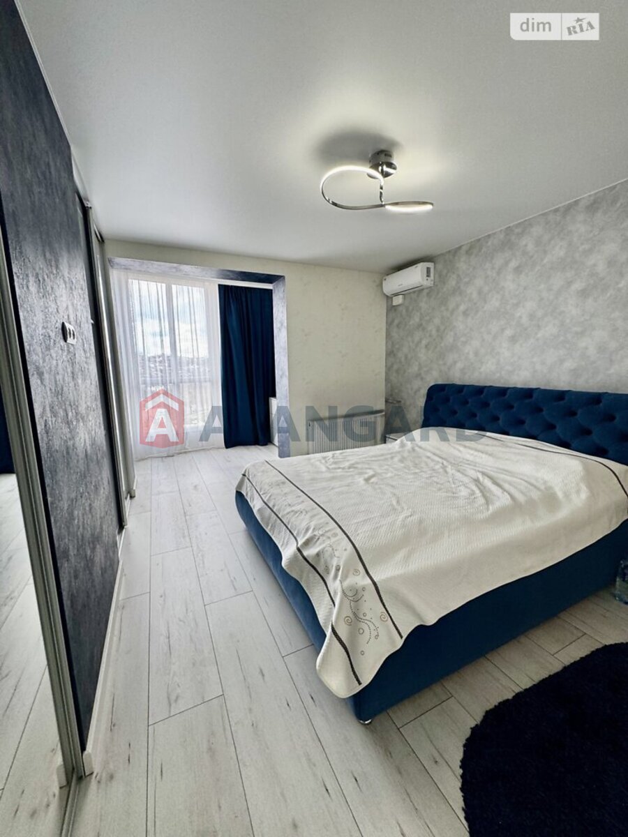 2 ��. ��������, 81/-/- ��. �., 8/12 ������ ���� 19