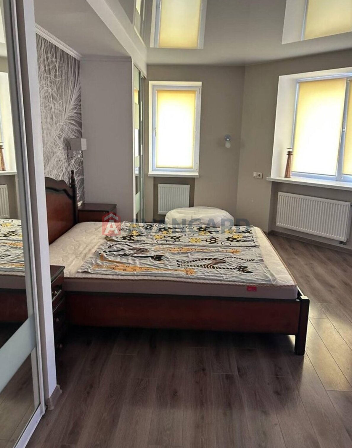 4 ��. ��������, 115/-/- ��. �., 7/7 ������ ���� 8