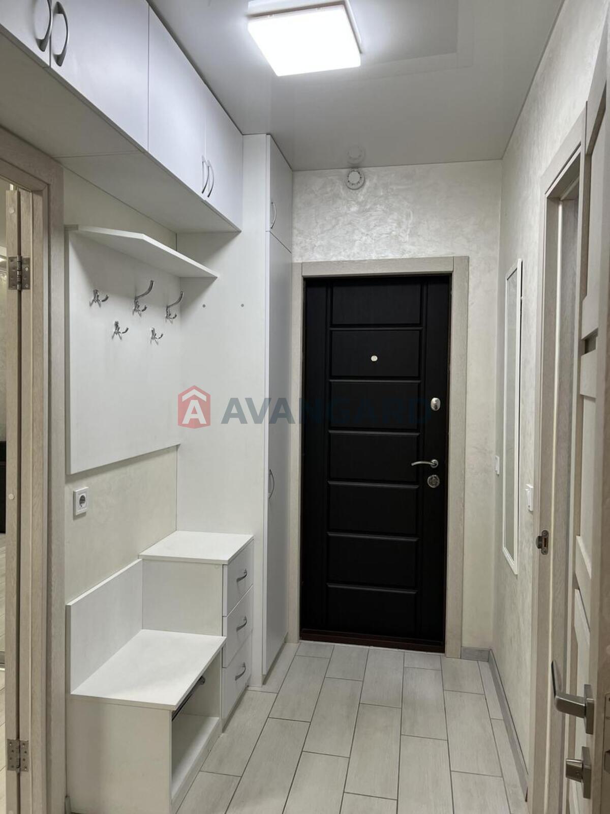 1 ��. ��������, 38/17/9 ��. �., 5/25 ������ ���� 4