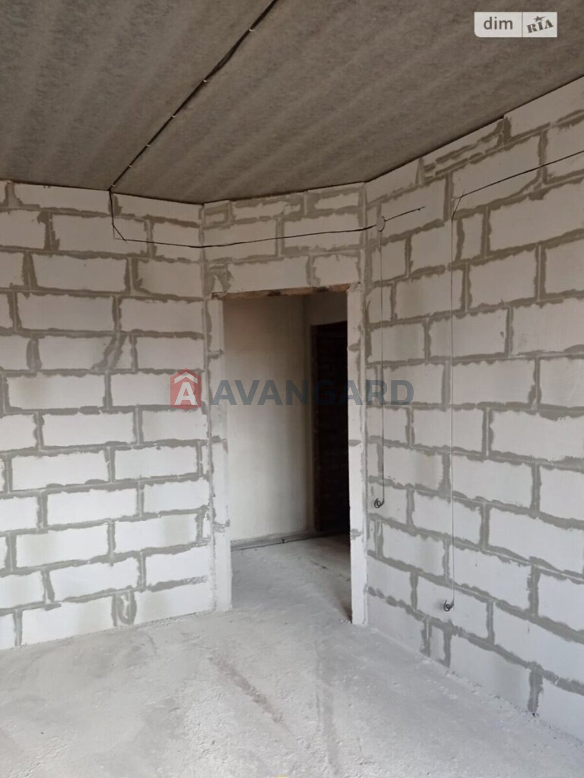 2 ��. ��������, 68/-/15 ��. �., 9/10 ������ ���� 4