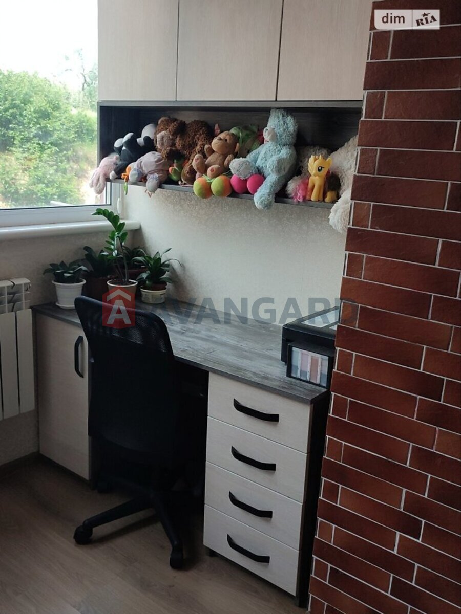 1 ��. ��������, 40/18/14 ��. �., 2/5 ������ ���� 14