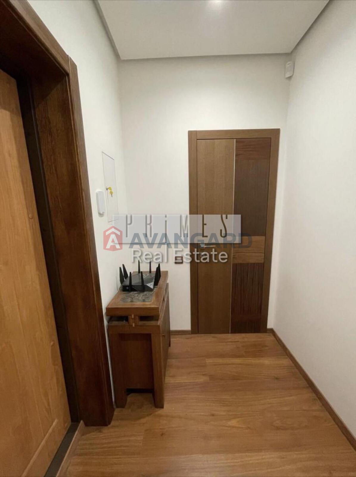 2 ��. ��������, 61/40/15 ��. �., 13/23 ������ ���� 6