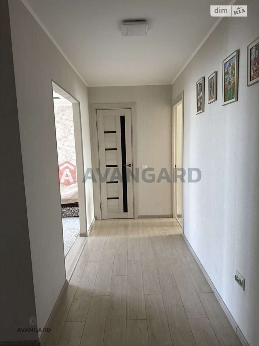 2 ��. ��������, 64/35/9 ��. �., 6/11 ������ ���� 10