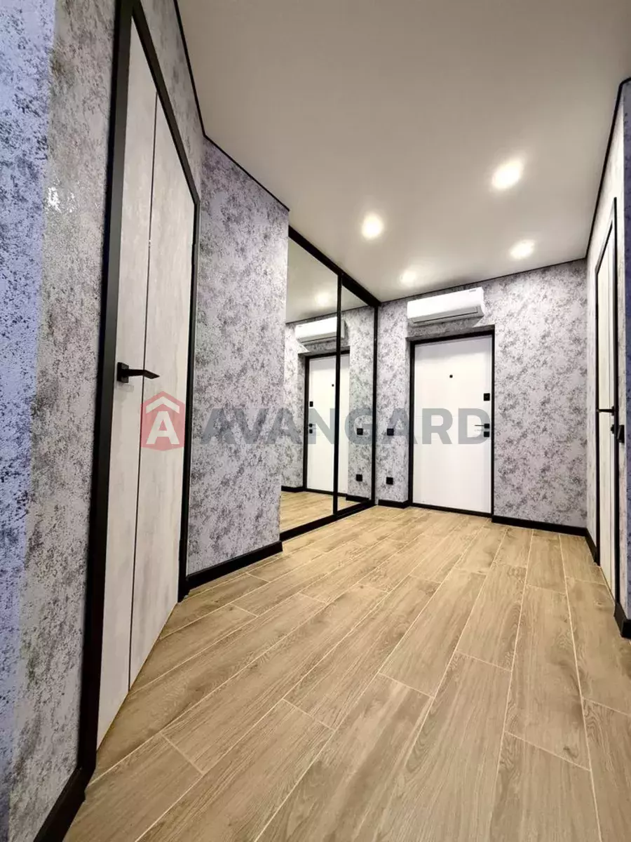 2 ��. ��������, 42/-/18 ��. �., 2/10 ������ ���� 6