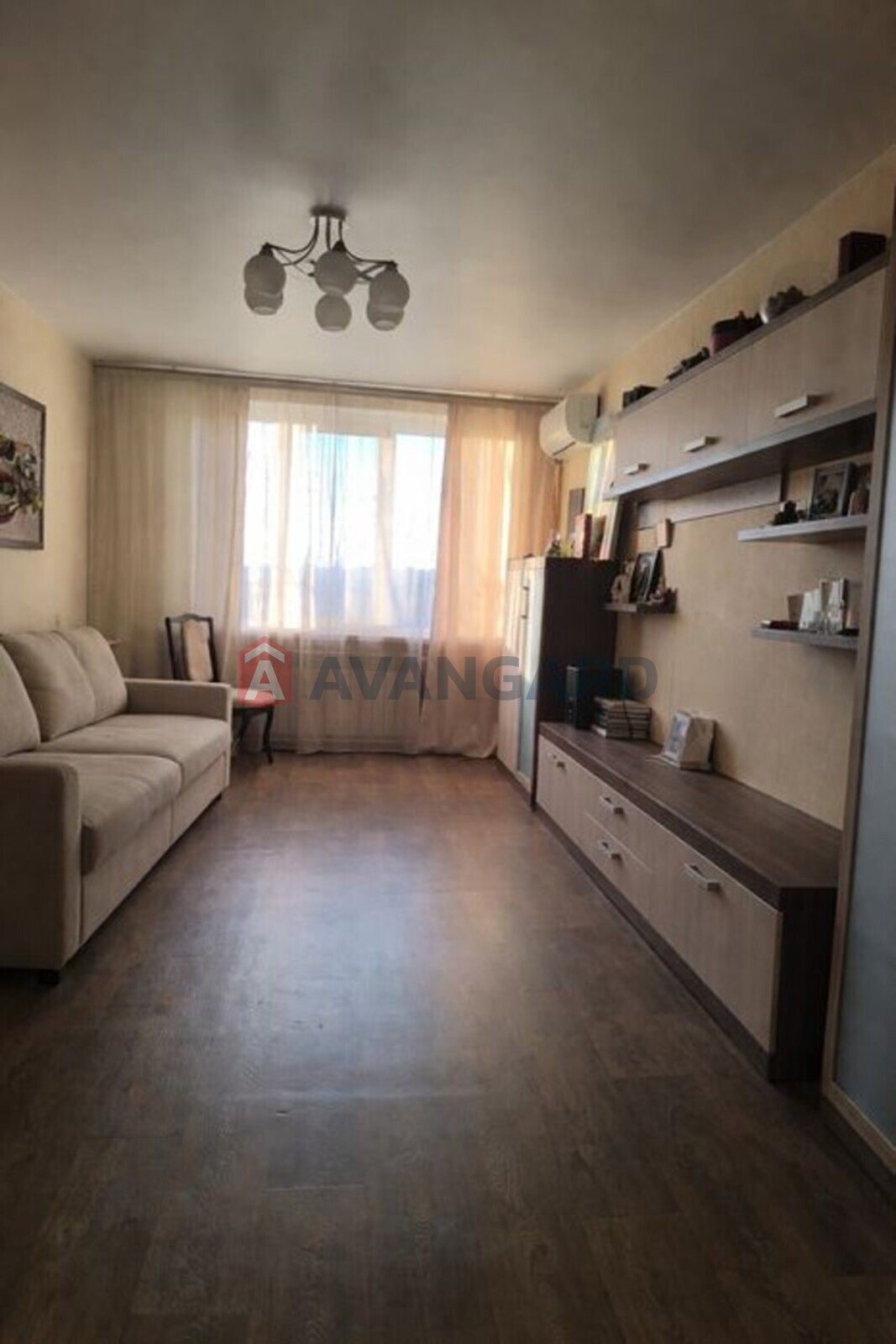 3 ����. ��������, 72/-/9 ��. �., 7/9 ���� ���� 2