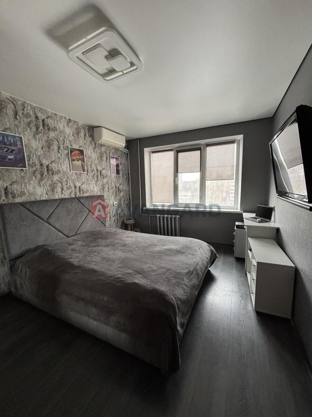 3 ����. ��������, 75/45/9 ��. �., 8/9 ���� ���� 3