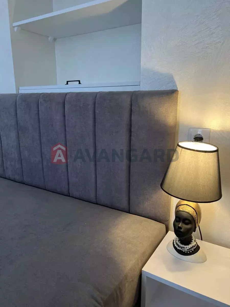 1 ��. ��������, 27/-/13 ��. �., 6/9 ������ ���� 7