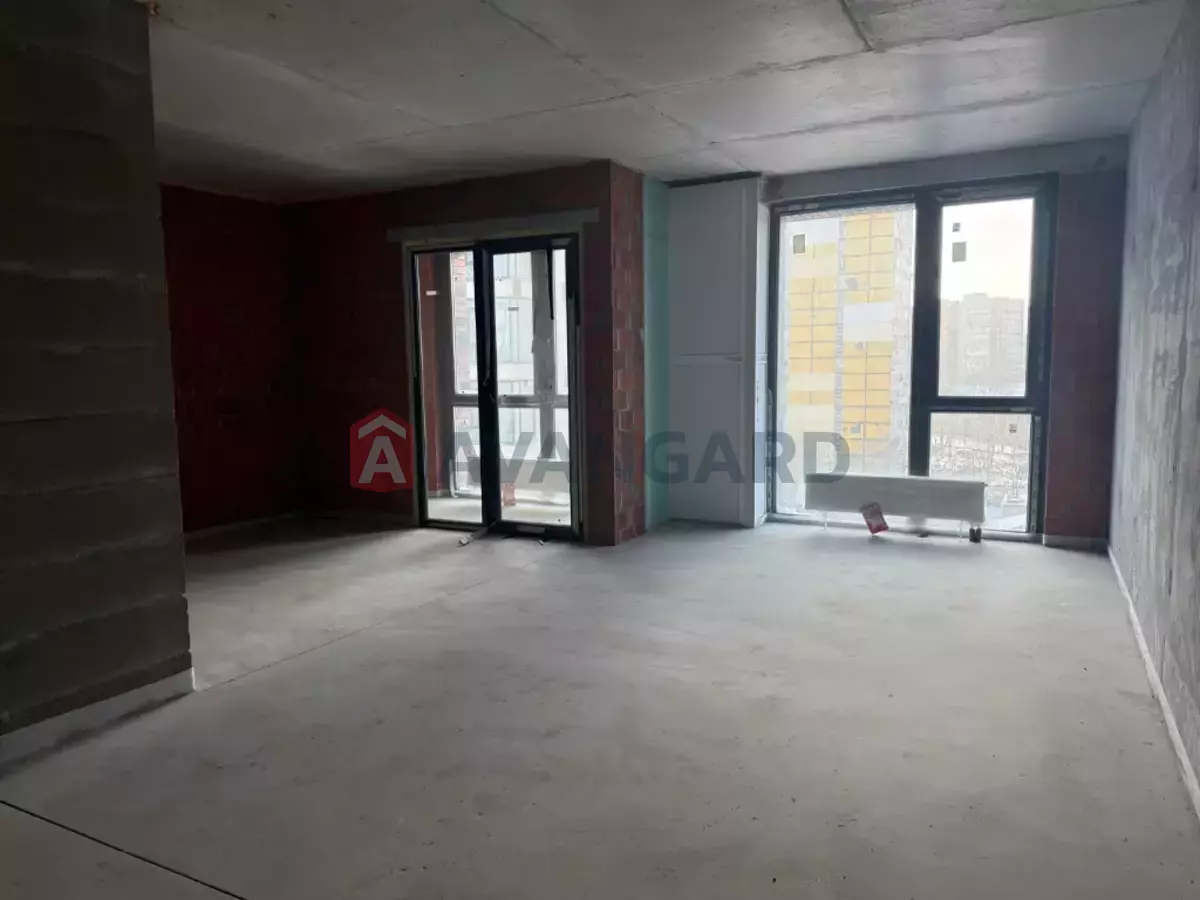 1 ��. ��������, 42/-/- ��. �., 8/23 ������ ���� 5