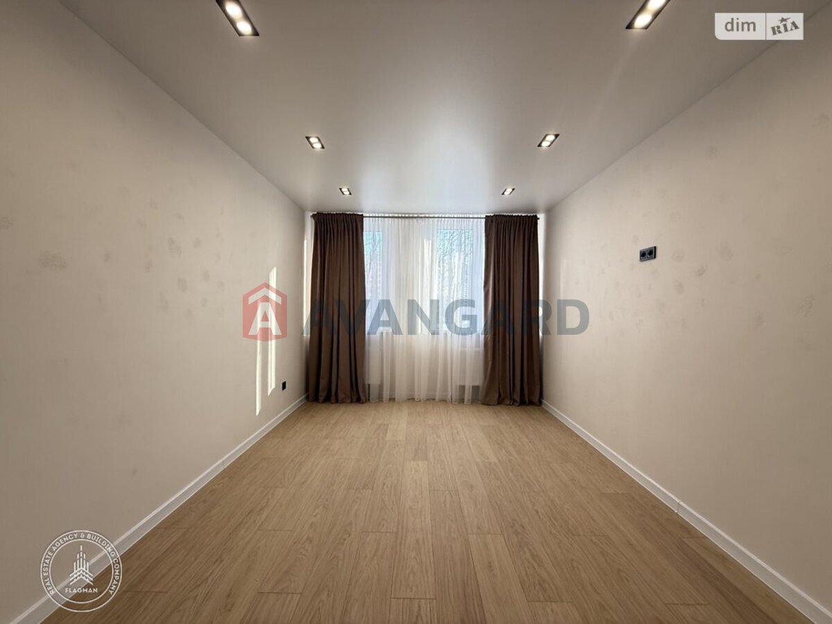 2 ��. ��������, 69/-/- ��. �., 2/10 ������ ���� 4