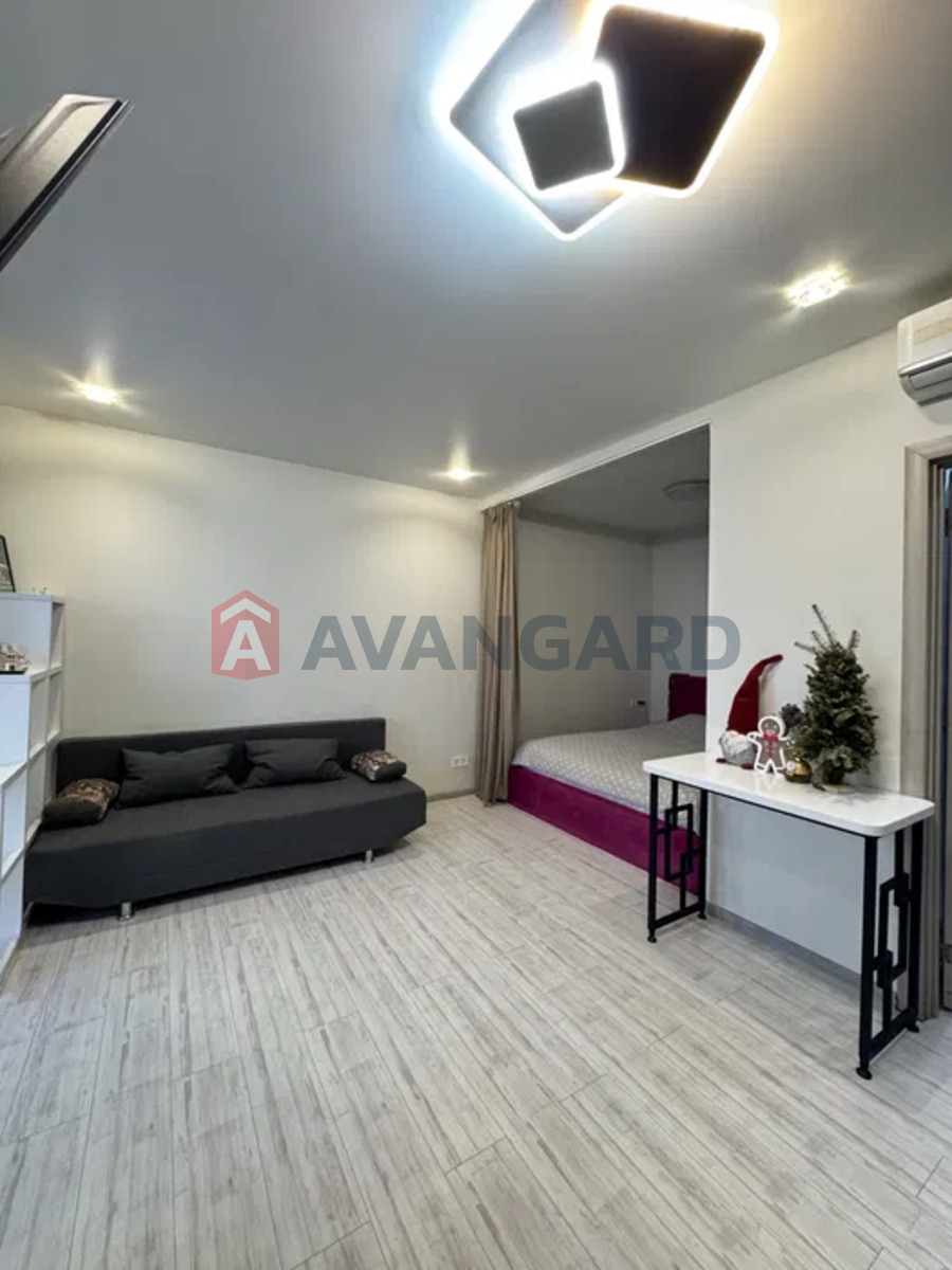 1 ����. ��������, 50/-/15 ��. �., 6/9 ���� ���� 12