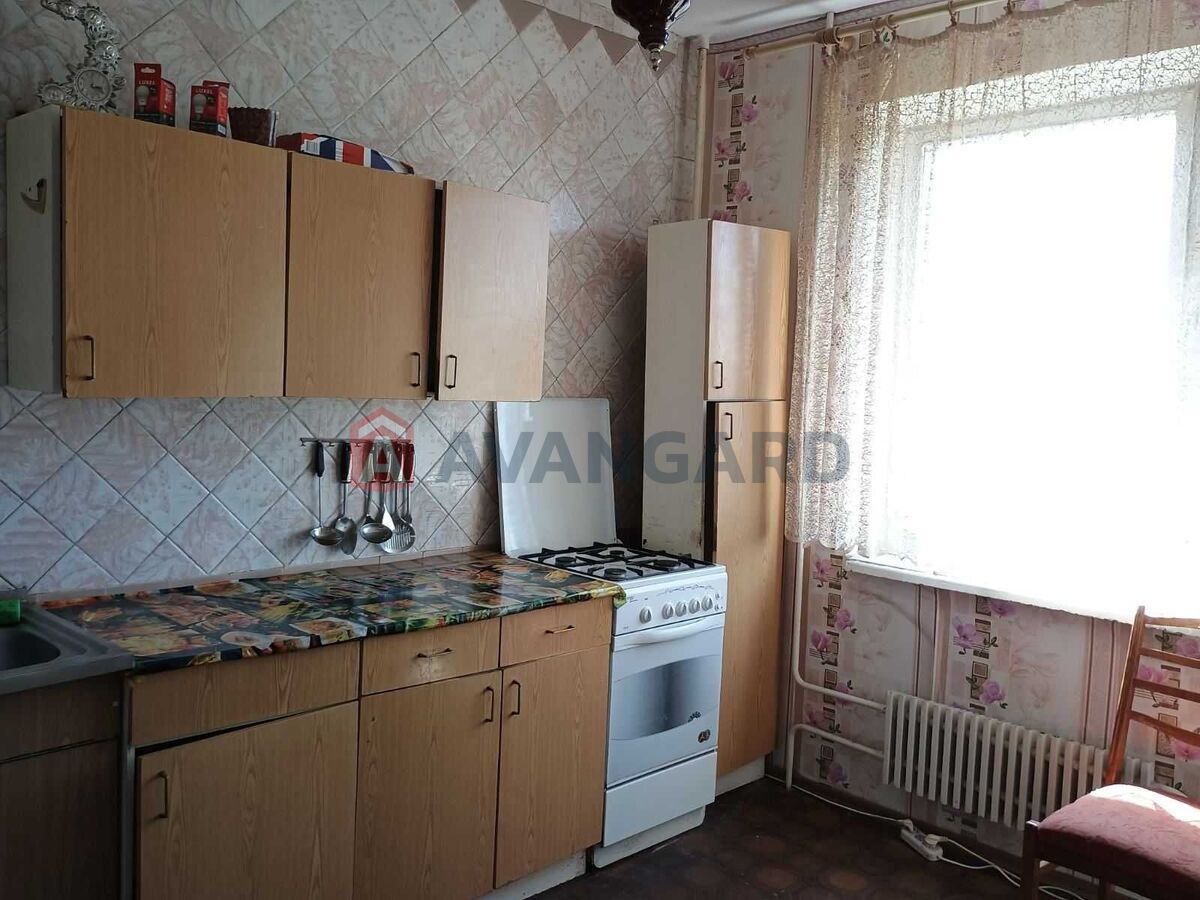 2 . , 52/-/9 . ., 5/9   1