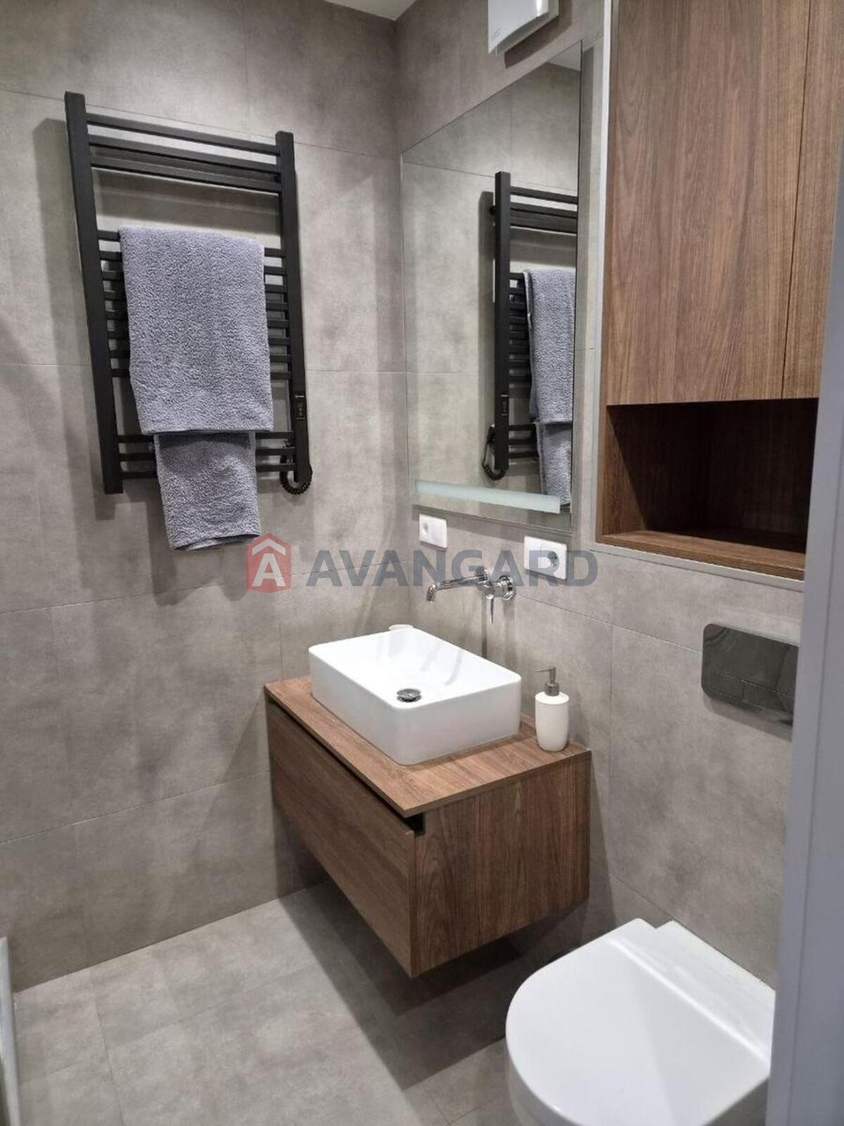 2 ��. ��������, 44,7/-/10 ��. �., 20/24 ������ ���� 9