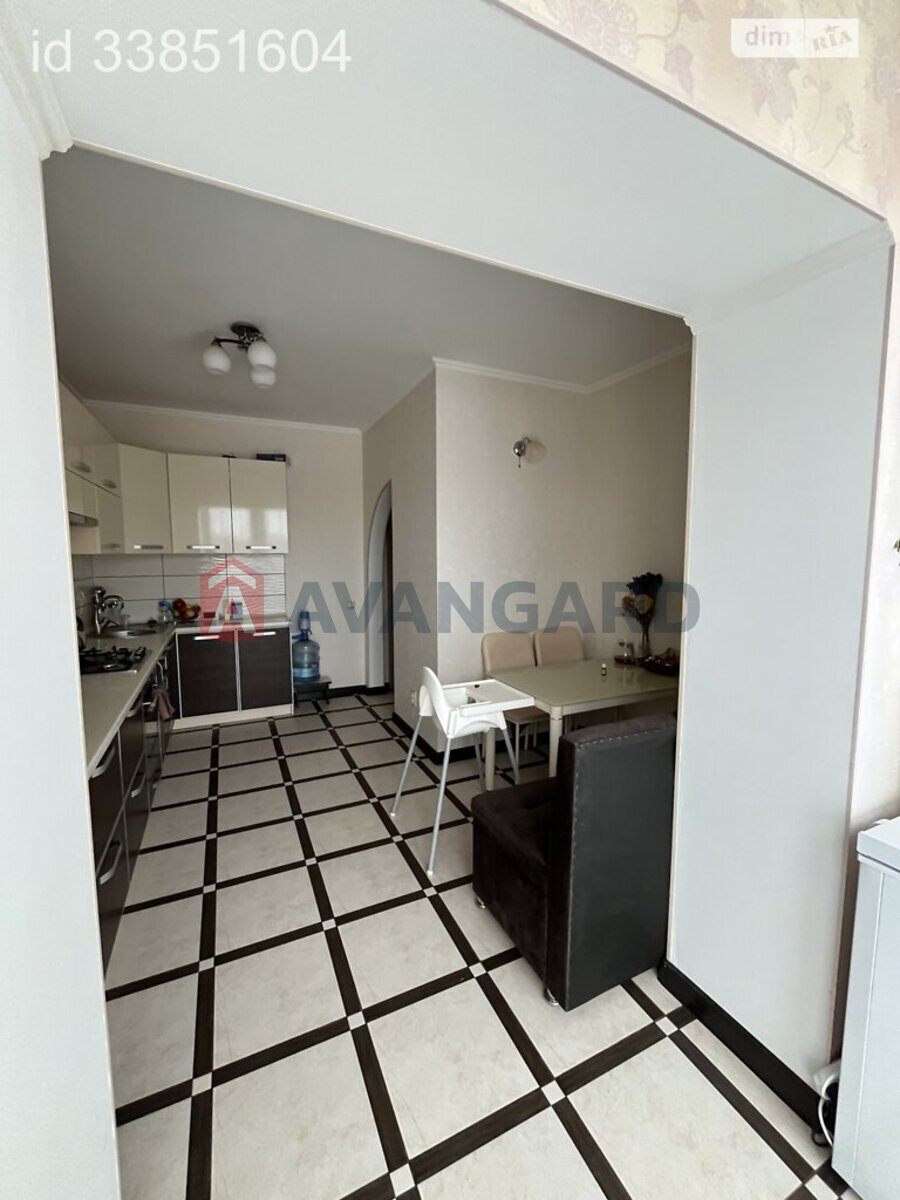 3 ����. ��������, 70/35/13 ��. �., 2/2 ���� ���� 25