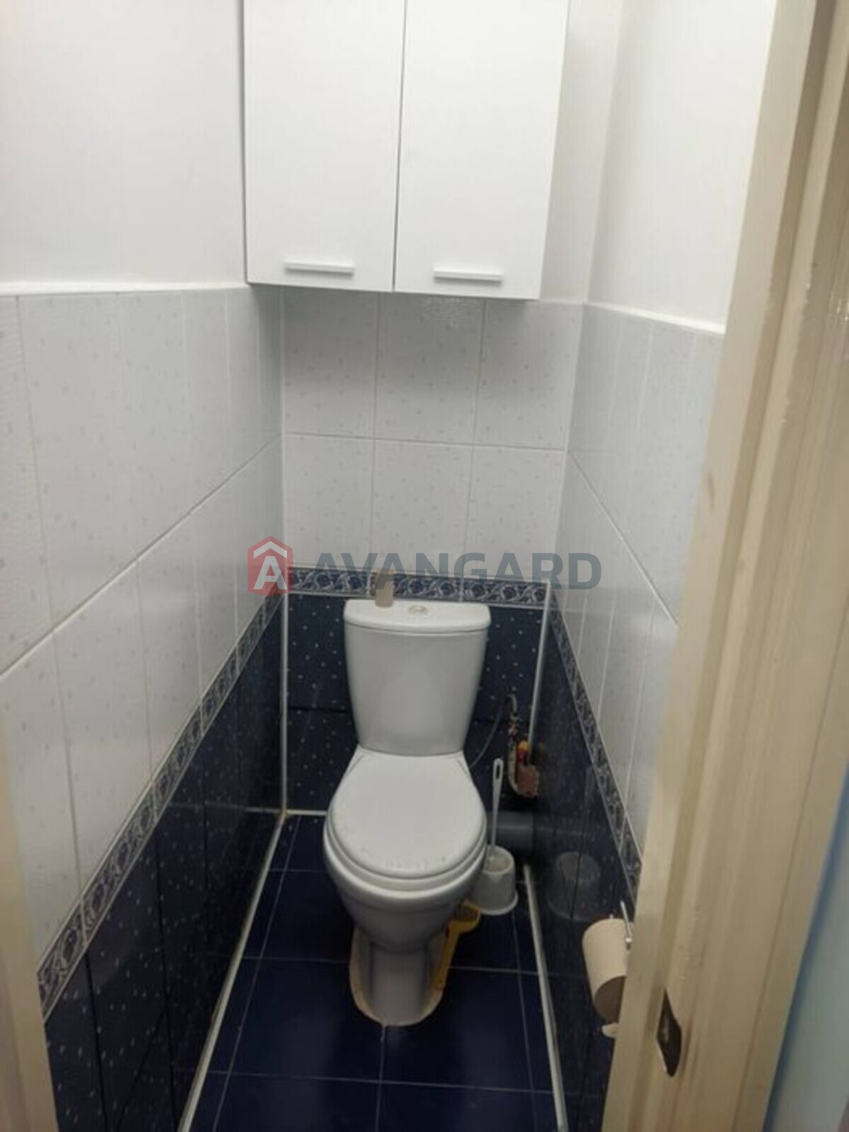 4 ��. ��������, 61/-/6 ��. �., 3/5 ������ ���� 6