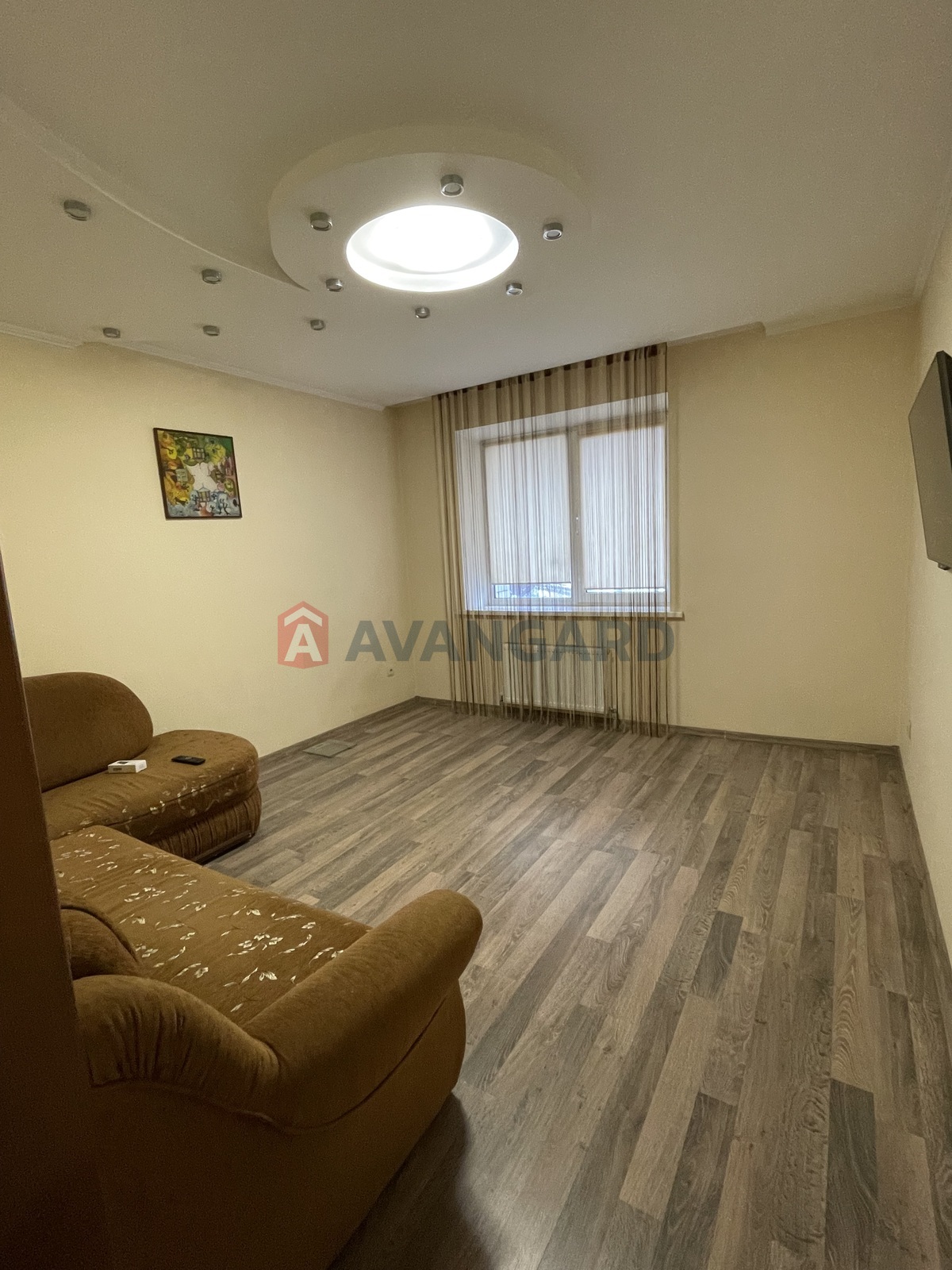 1 ����. ��������, 46/-/8 ��. �., 3/10 ���� ���� 1