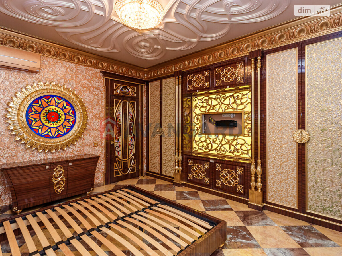 2 ��. ��������, 86/38/15 ��. �., 18/26 ������ ���� 6