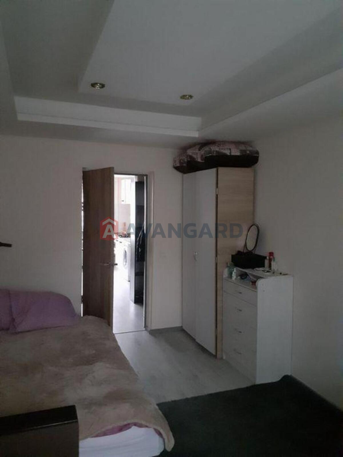 1 ��. ��������, 30/-/8 ��. �., 1/9 ������ ���� 5