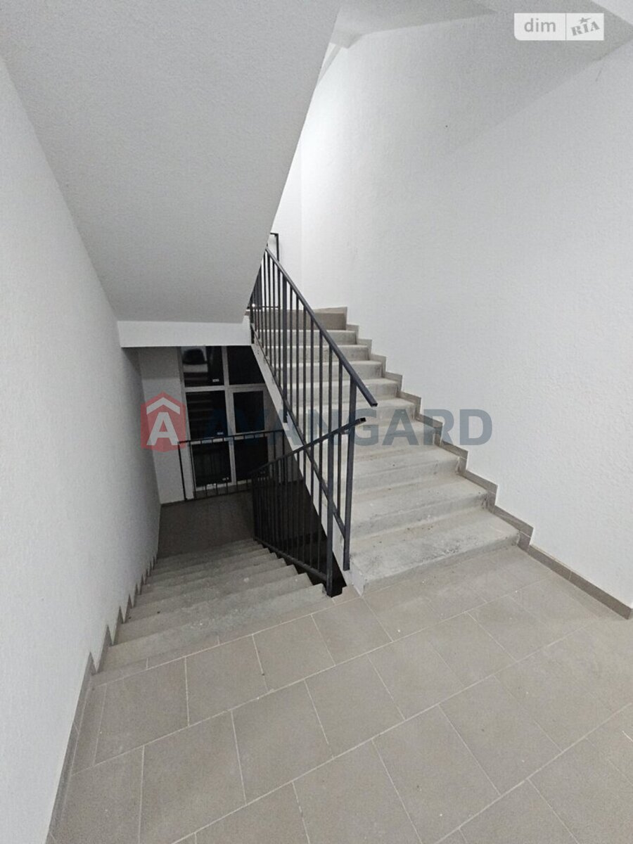 1 ��. ��������, 35/16/10 ��. �., 3/5 ������ ���� 24