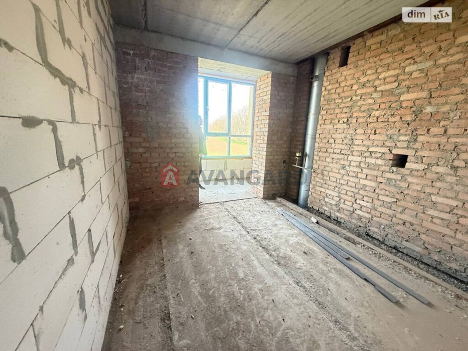 3 ����. ��������, 83/40/15 ��. �., 2/6 ���� ���� 3