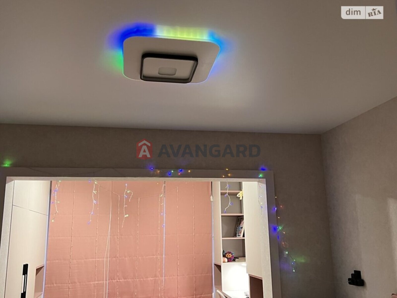 3 ��. ��������, 78/-/10 ��. �., 5/10 ������ ���� 12