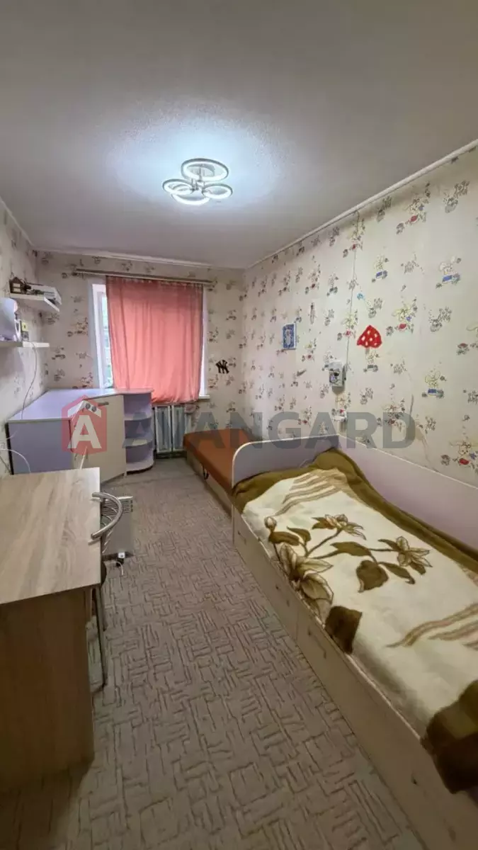 3 ��. ��������, 58/-/- ��. �., 5/5 ������ ���� 6