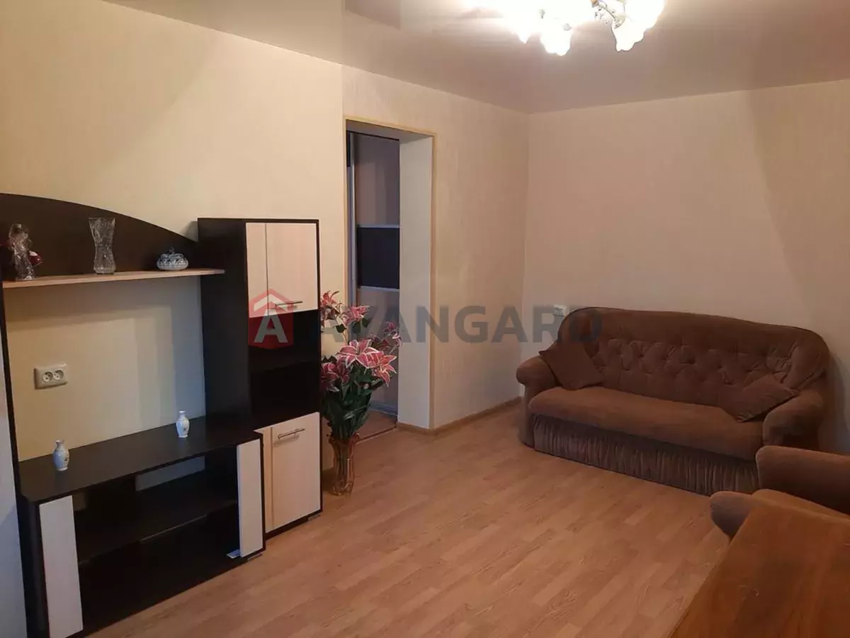 4 ��. ��������, 78/-/7 ��. �., 4/9 ������ ���� 18