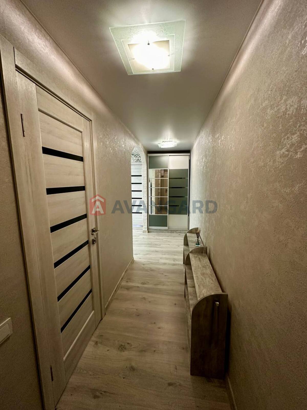 2 ��. ��������, 44/-/7 ��. �., 1/5 ������ ���� 20