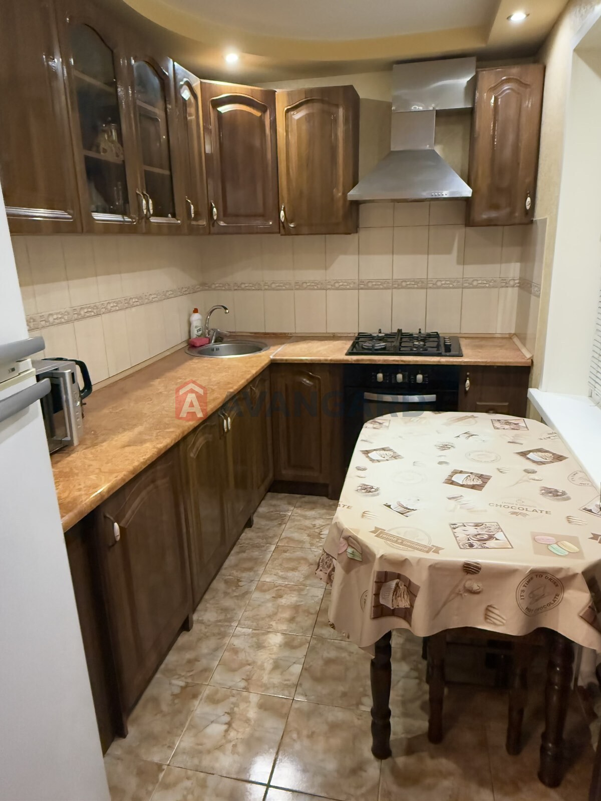 2 ����. ��������, 43/-/7 ��. �., 5/5 ���� ���� 6