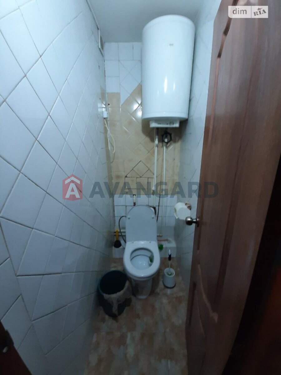 3 ��. ��������, 60/35/8 ��. �., 2/5 ������ ���� 3