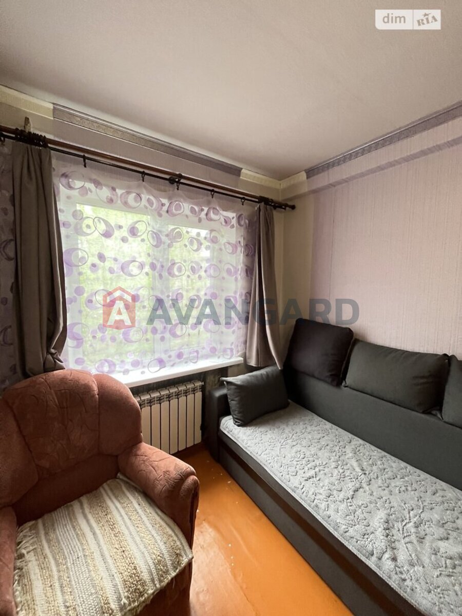 2 ��. ��������, 42/35/6 ��. �., 4/5 ������ ���� 7