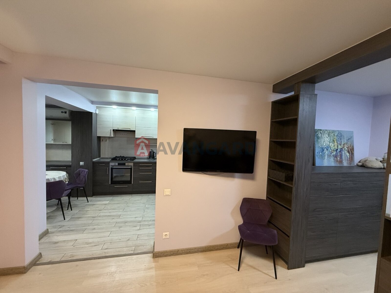 1 ��. ��������, 40/-/15 ��. �., 3/9 ������ ���� 12