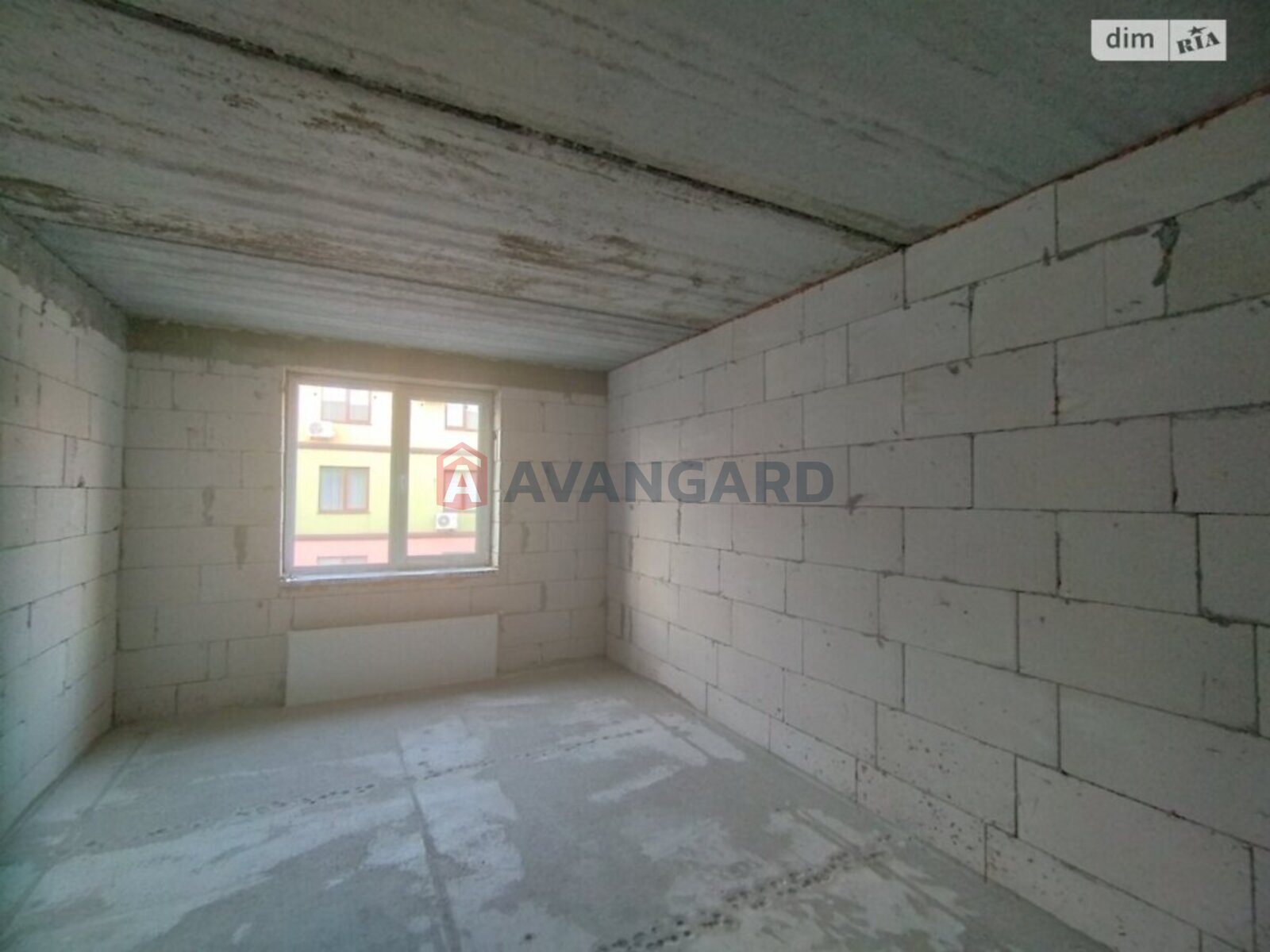 2 ��. ��������, 50/-/15 ��. �., 2/3 ������ ���� 6