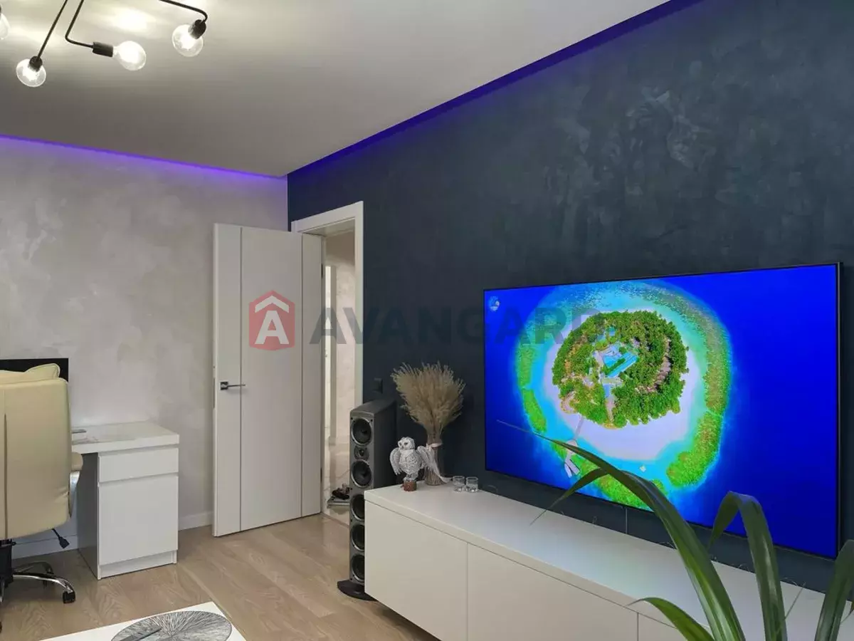 3 . , 67/-/8 . ., 7/9   17