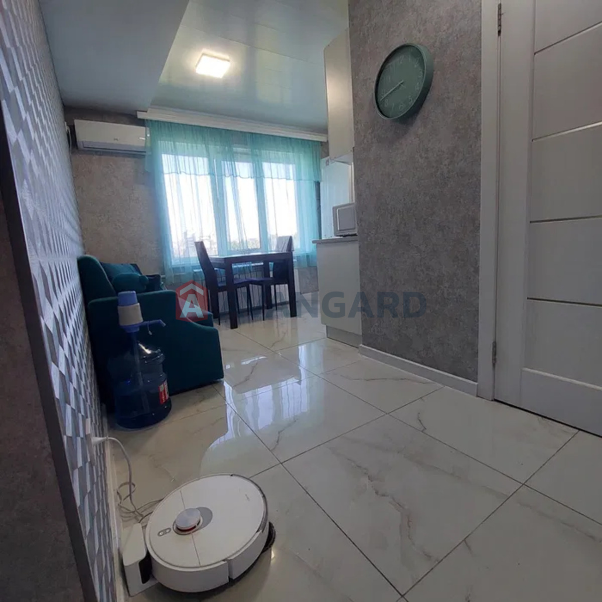 2 ����. ��������, 56/-/20 ��. �., 9/9 ���� ���� 5