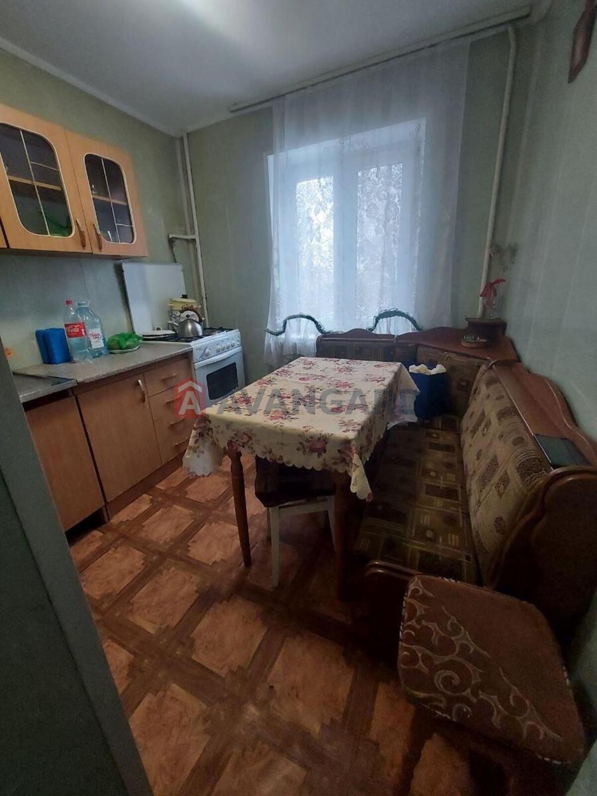 3 ��. ��������, 53/38/7 ��. �., 4/5 ������ ���� 6