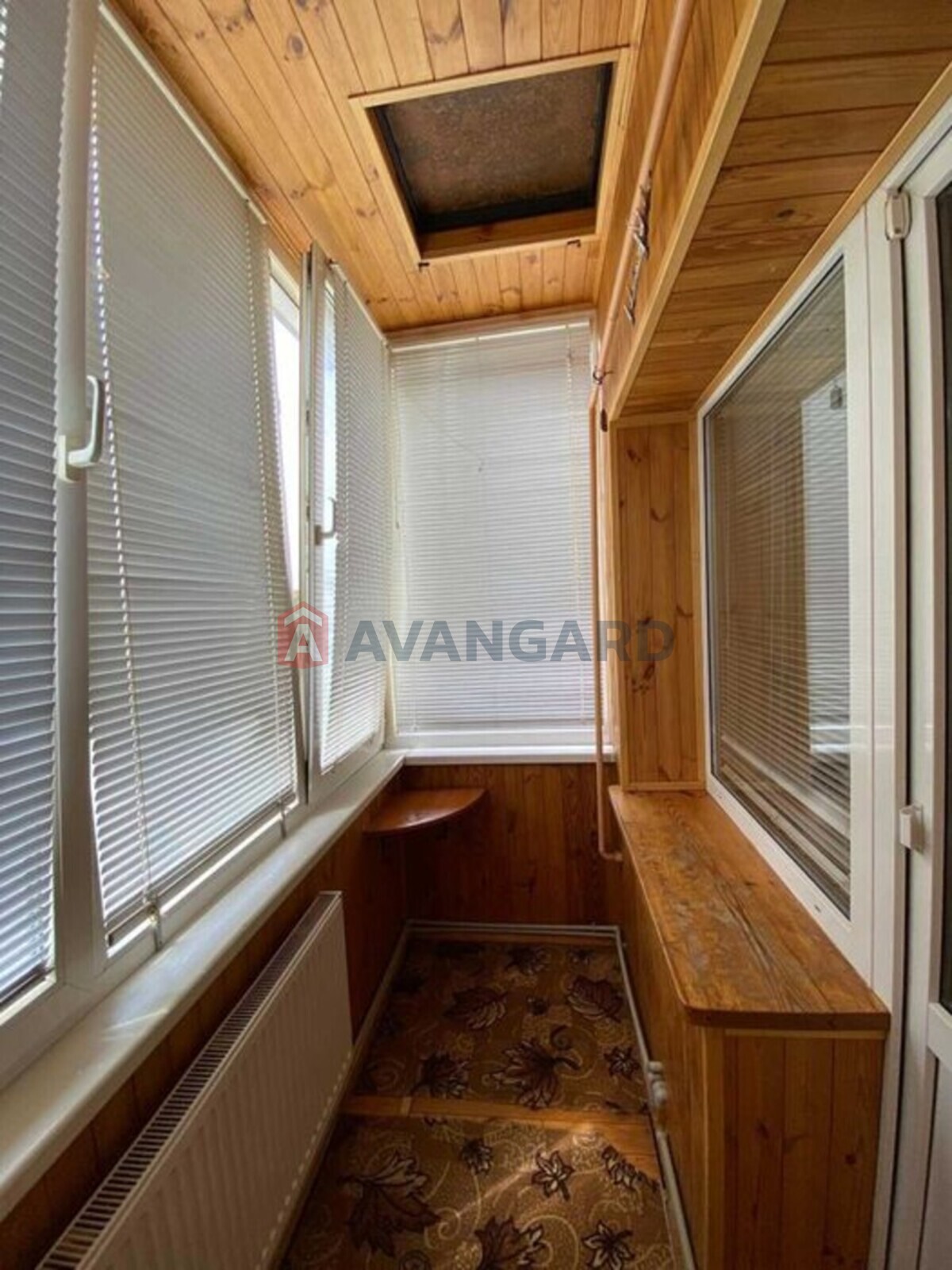 3 ��. ��������, 102/-/18 ��. �., 8/10 ������ ���� 19