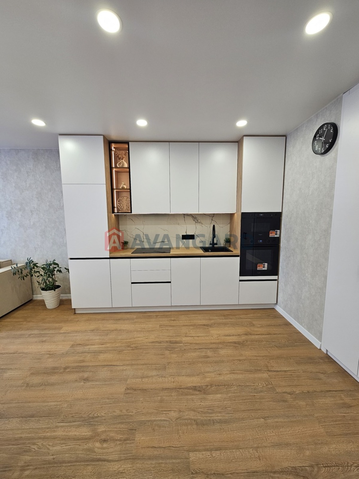 1 ��. ��������, 43/13/21 ��. �., 17/20 ������ ���� 4