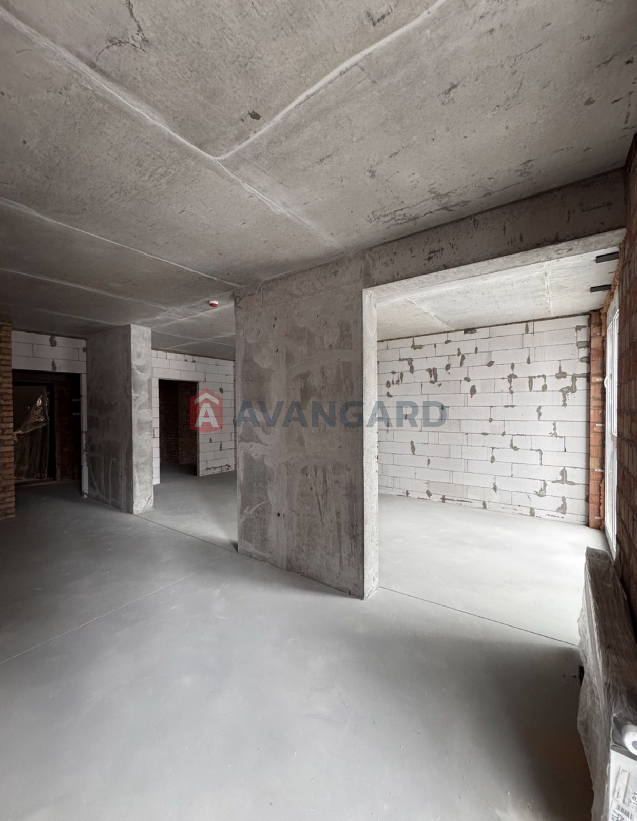 2 ��. ��������, 79/40/25 ��. �., 8/26 ������ ���� 3