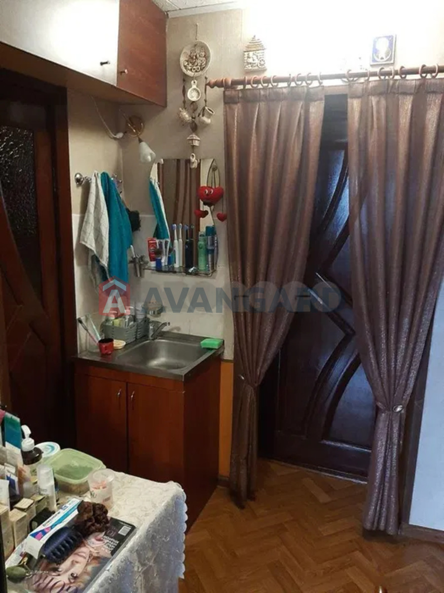 1 ��. ��������, 24/-/14 ��. �., 3/5 ������ ���� 4