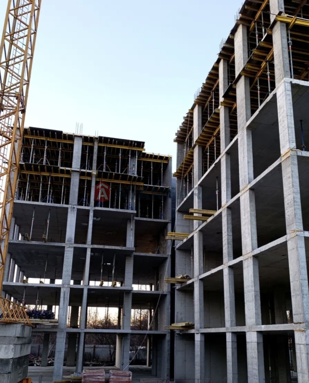 2 ��. ��������, 63/27/15 ��. �., 8/10 ������ ���� 12