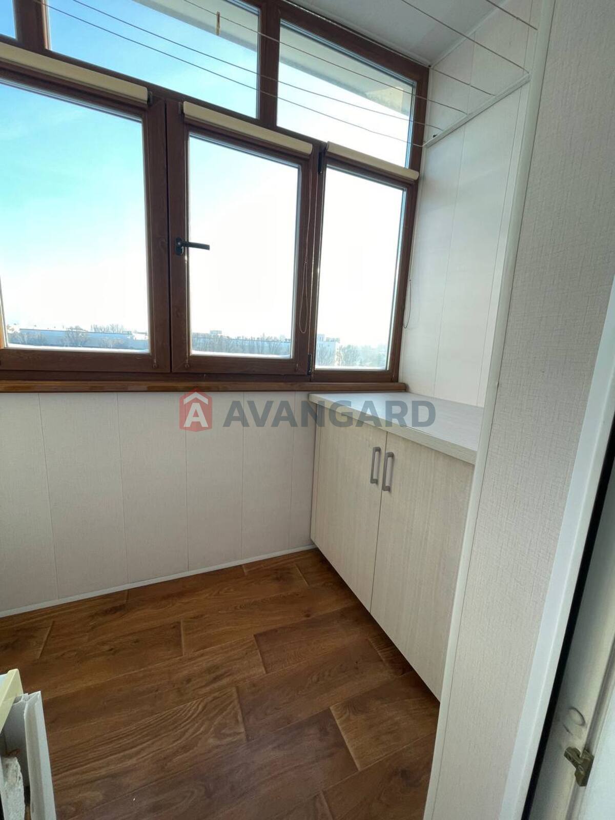 2 ����. ��������, 49/-/8 ��. �., 9/10 ���� ���� 5