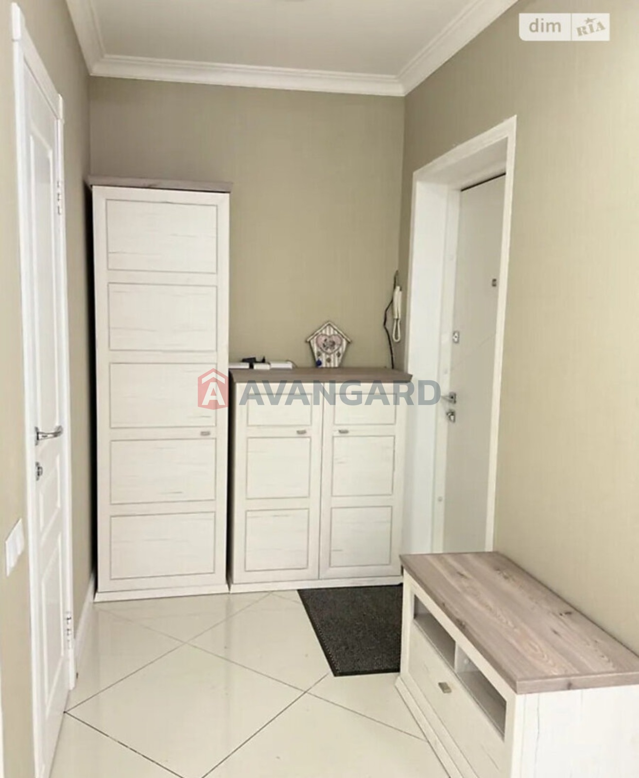 3 ��. ��������, 77/37/34 ��. �., 2/4 ������ ���� 7