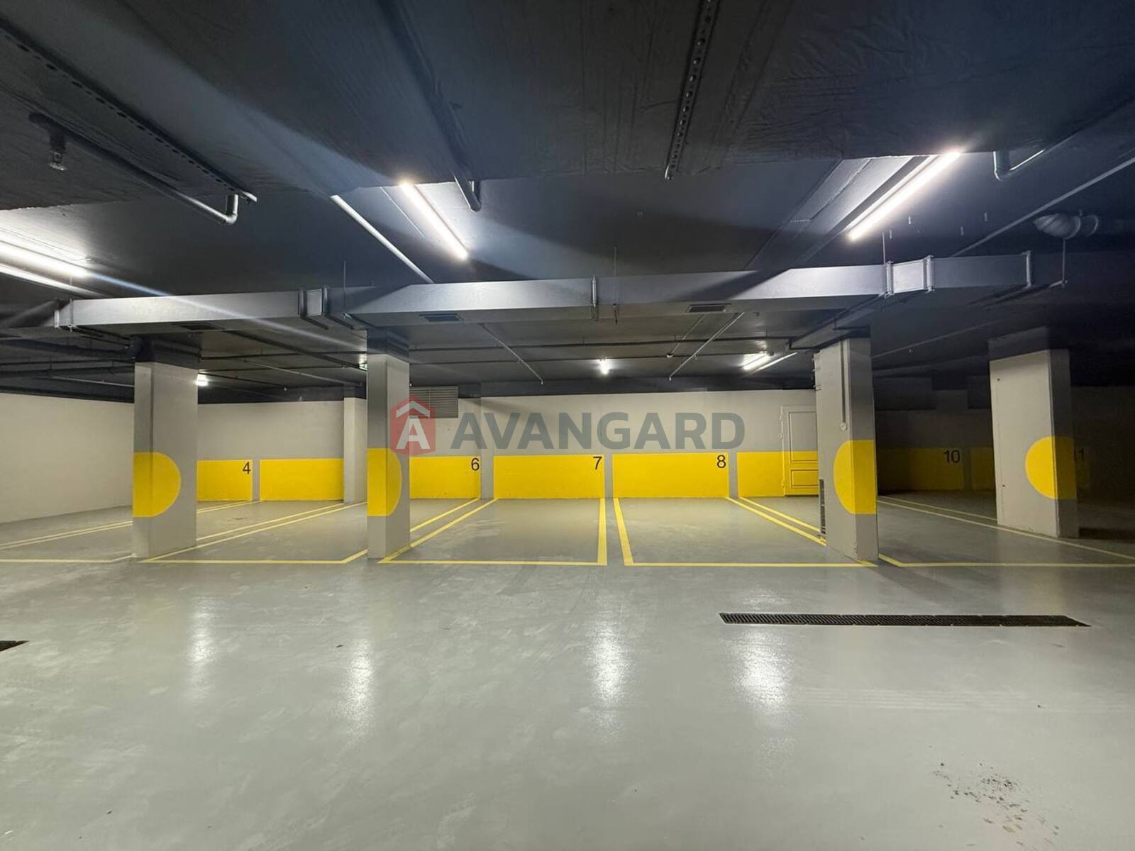 2 ��. ��������, 121/77/43 ��. �., 1/5 ������ ���� 10