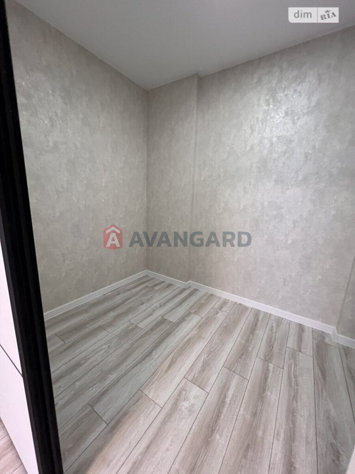 2 ��. ��������, 56/-/9 ��. �., 5/10 ������ ���� 7