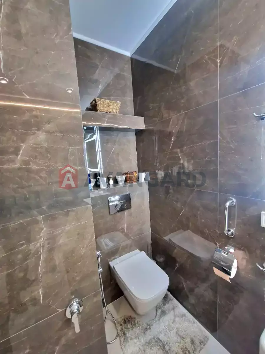 3 ����. ��������, 116/-/- ��. �., 8/22 ���� ���� 24