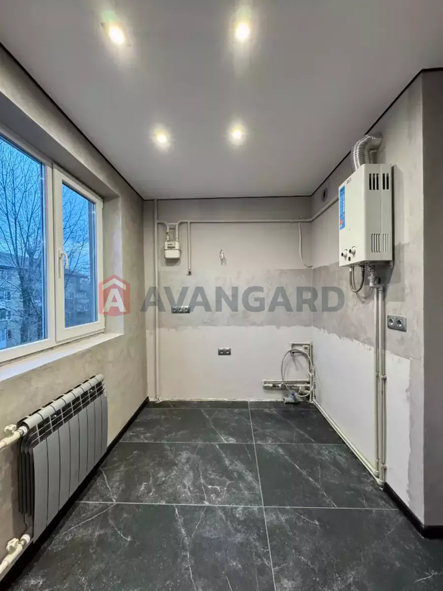 1 ��. ��������, 32/-/5 ��. �., 4/5 ������ ���� 9