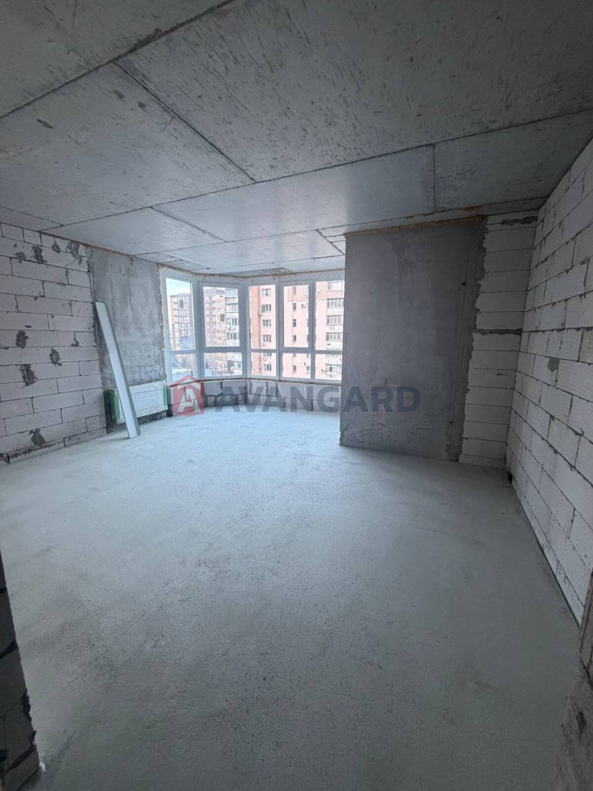 3 ����. ��������, 109,68/50,98/11,68 ��. �., 5/17 ���� ���� 8