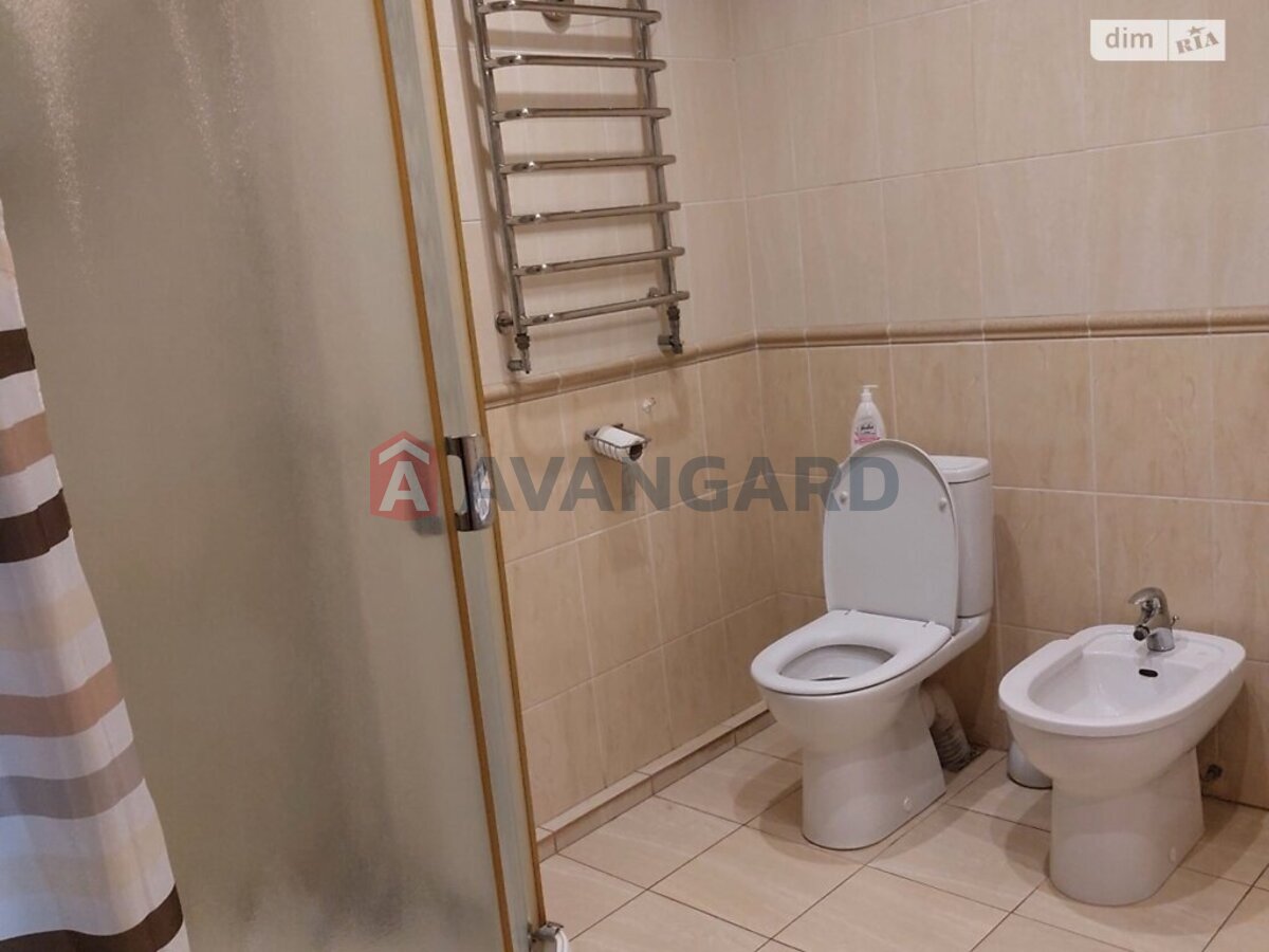 3 ��. ��������, 95/-/- ��. �., 3/4 ������ ���� 20