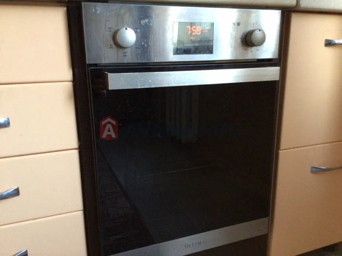 3 . , 67/-/8 . ., 4/9   6